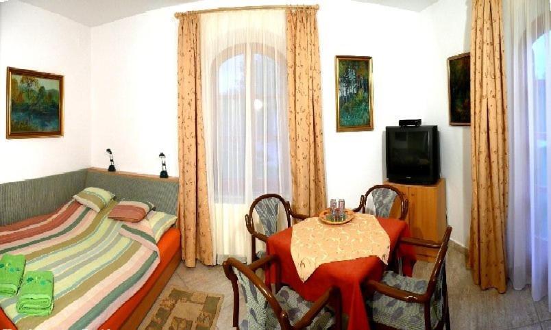Hotel-Pension Residenz 벌러토너컬리 외부 사진